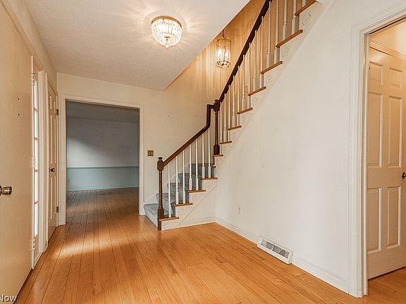 5th image of 6555 Creekside Trl