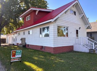 701 Cedar Ave, Harvey, ND 58341