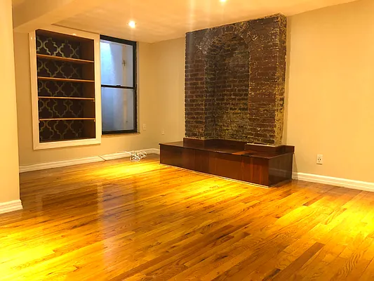 Rented by Meraki Realty LLC | media 23