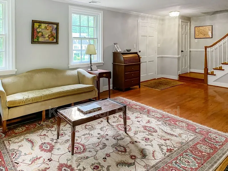 4 bed, 2.5 bath, 2456 sqft, $2,800 — Photo 3
