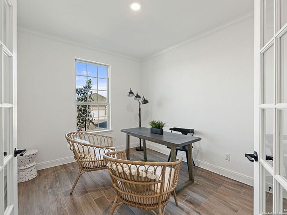 2nd image of 225 Cogitare Ln