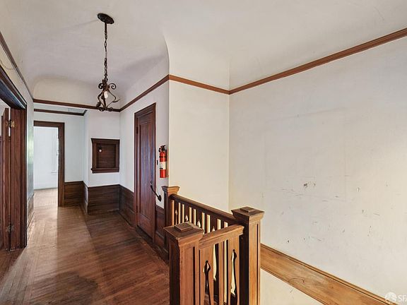 3rd image of 2822-2824 Bryant St