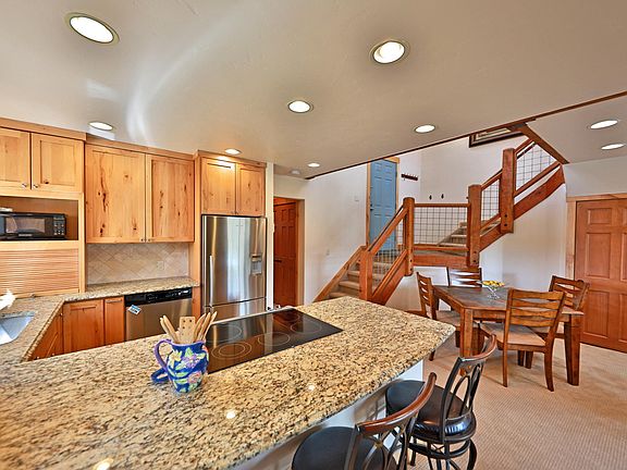 3rd image of 101 Sundance Ct #A-6