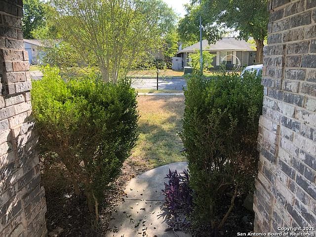 1st image of 11951 Alamo Blanco St