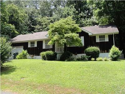 2nd image of 1501 Lillian Ln