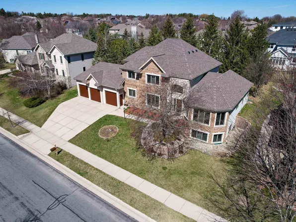 929 Winding Way, Middleton, WI 53562