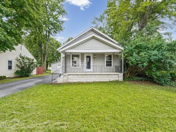 643 Center St, Findlay, OH 45840