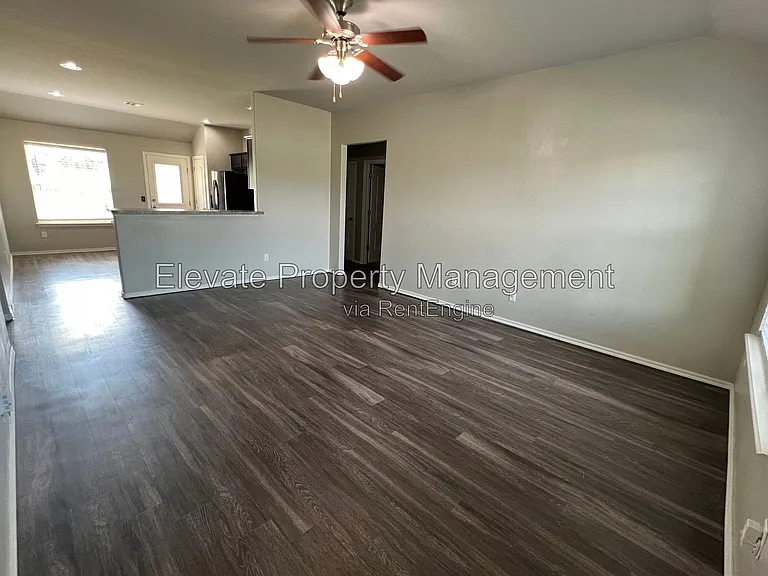 5020 Caleb St — Photo 6
