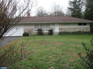 2004 Fairblue Ln, Wilmington, DE 19810