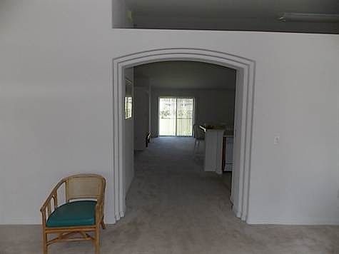 3rd image of 39 Barkwood Ln