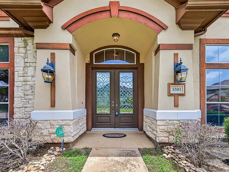 5303 Fenwick Way Ct — Photo 3