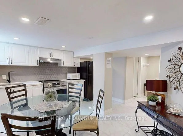 507 Upper James St, Hamilton, ON L9C 2X9