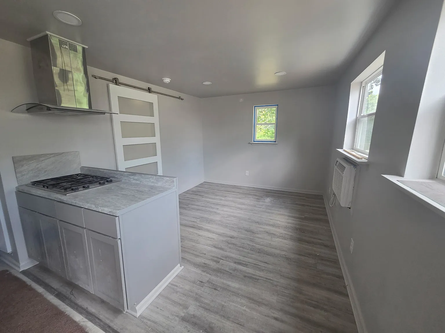 6873 Saline Drive - 10 — Photo 4