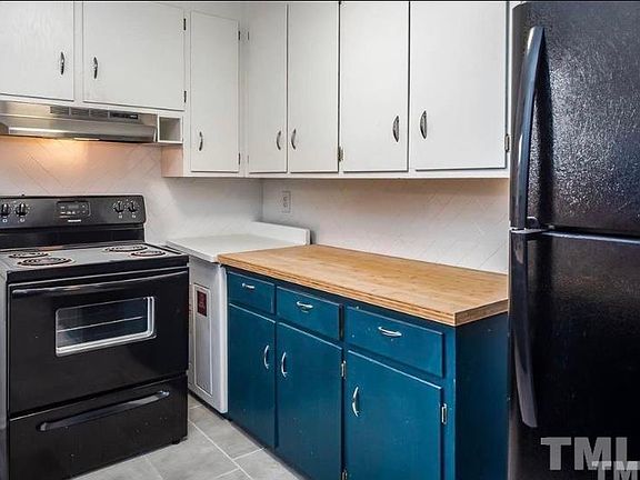 5th image of 1915 Morehead Ave #1