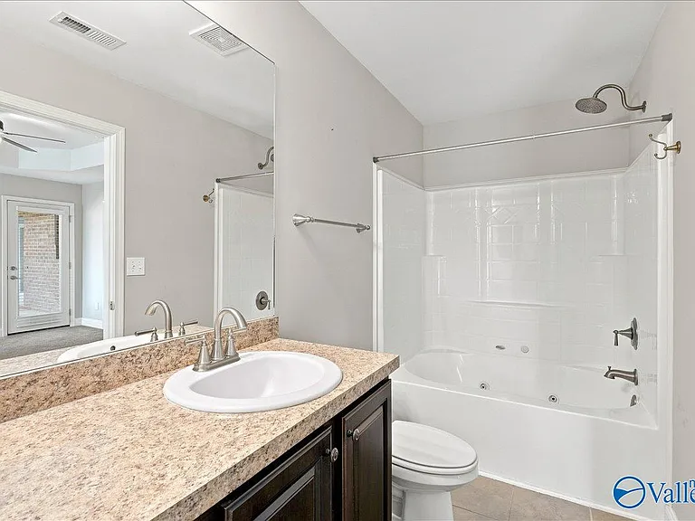 5015 Montauk Trl SE — Photo 23