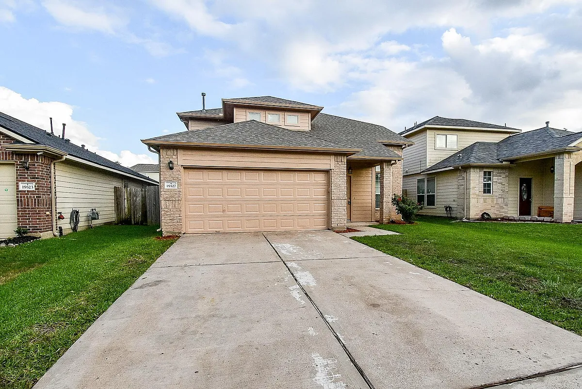 Building Photo - 19327 Poppy Grove Ln