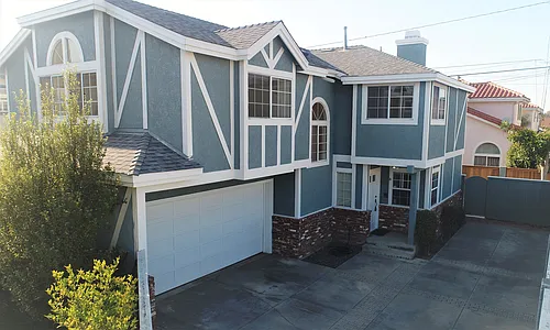 2219 Gates Ave #B Photo 1 2219 Gates Ave #B Photo 1