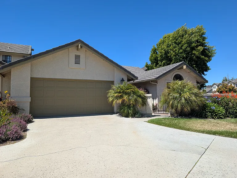 274 Tempus Cir — Photo 1