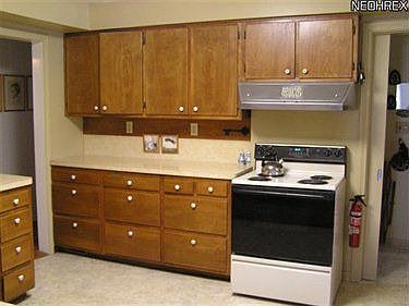 4th image of 8238 Valley Dr