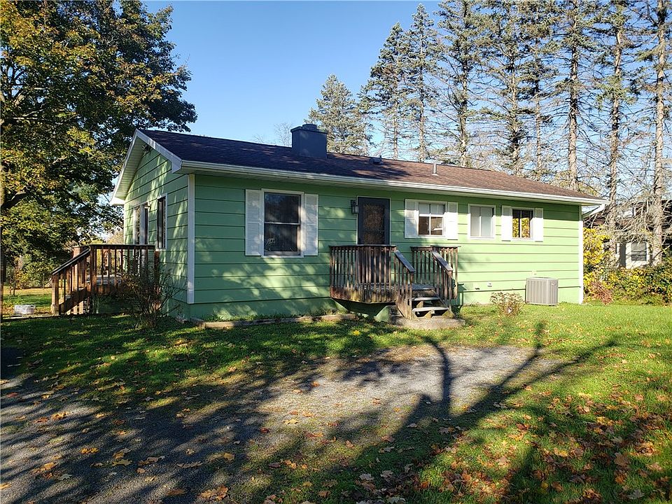 1st image of 304 Muriel St