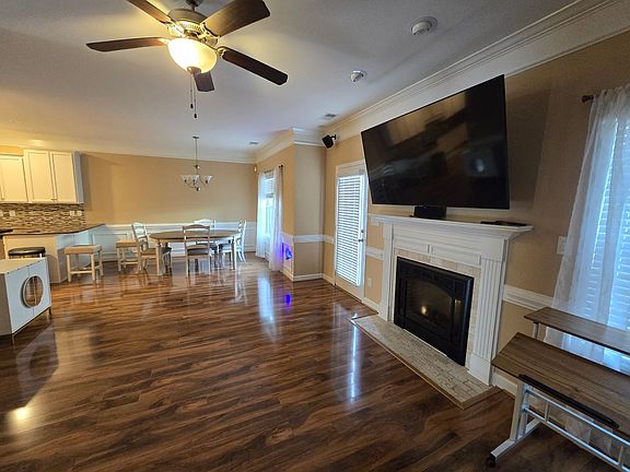 2nd image of 5114 Chapel Ln