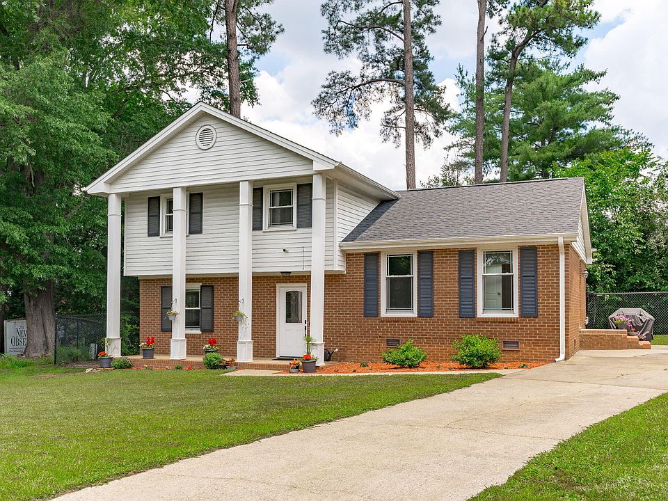 1st image of 108 Nivens Ct