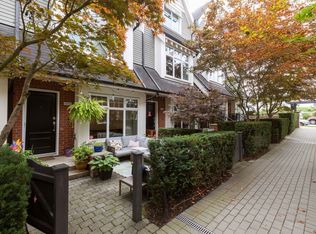 3882 Welwyn St, Vancouver, BC V5N 3Y9