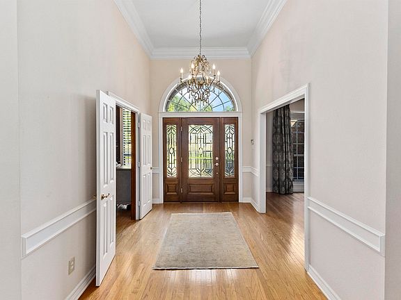 3rd image of 6605 Gleneagles Dr
