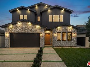 3621 Moore St, Los Angeles, CA 90066