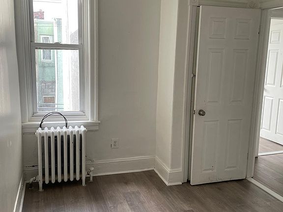 5th image of 1530 S Etting St