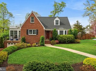 4857 Yorktown Blvd, Arlington, VA 22207