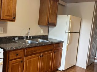 805 10th St #3, Mc Kees Rocks, PA 15136