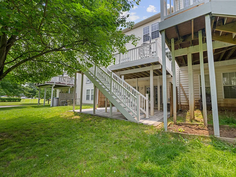 10745 Hillingdon Rd — Photo 17