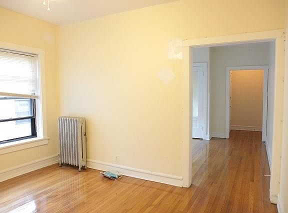 2nd image of 3528 N Broadway St APT 1E