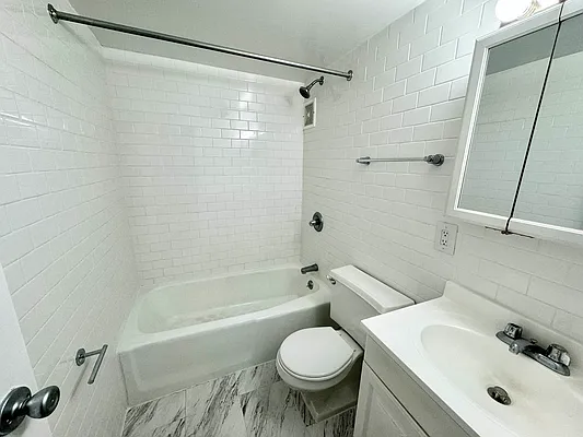 Rented by J PRESTON AND ASSOCIATES INC | media 10