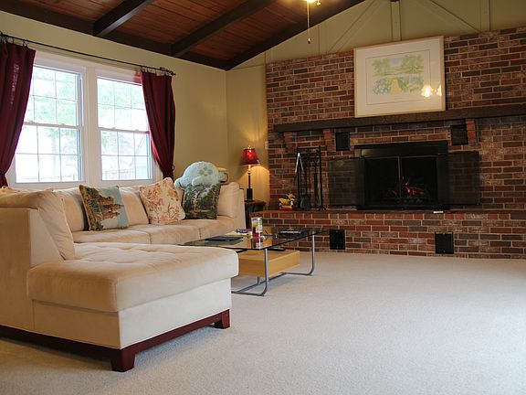 3rd image of 13219 Pressmont Ln