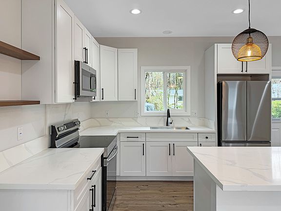 3rd image of 11-3113 Mokuna St