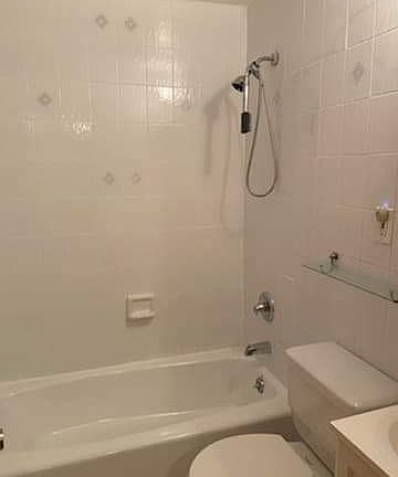 4th image of 21-20 75th St #1