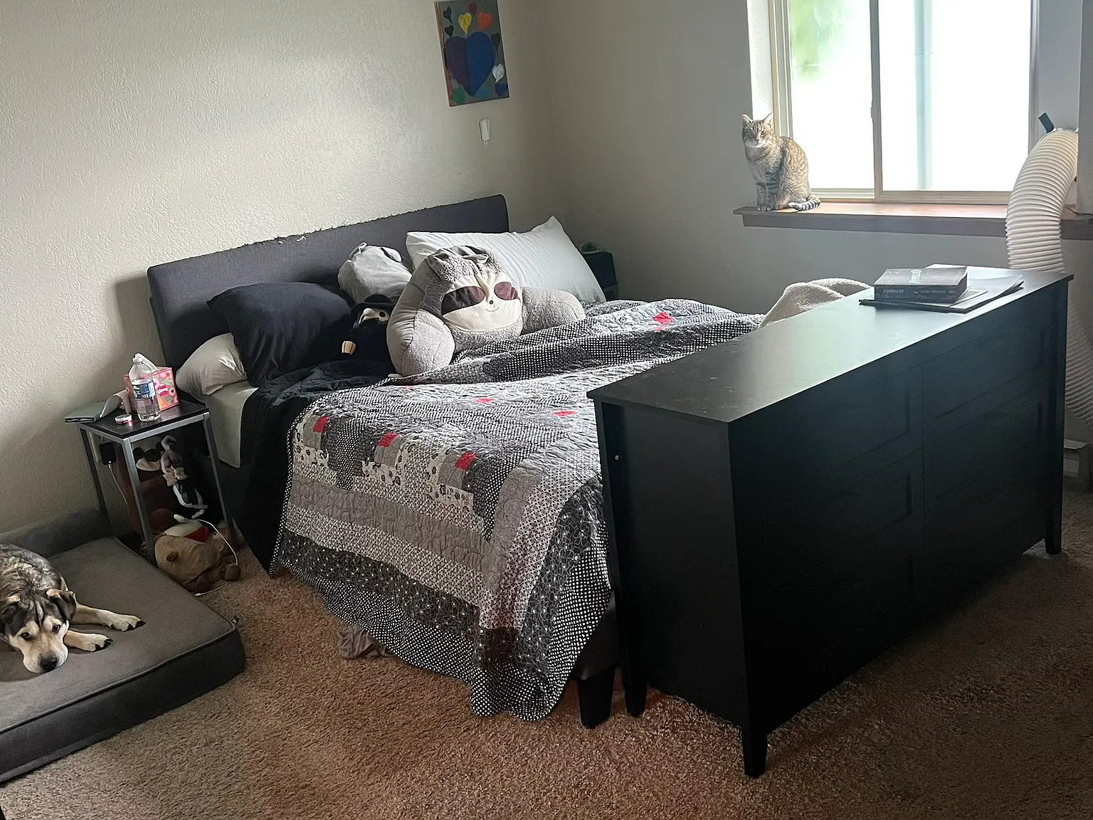 3 bed, 1000 sqft, $930 — Photo 2