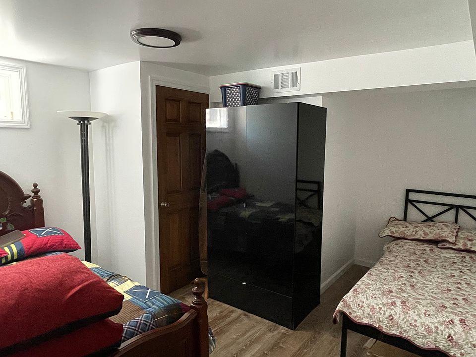 1st image of 25 Evans St #B