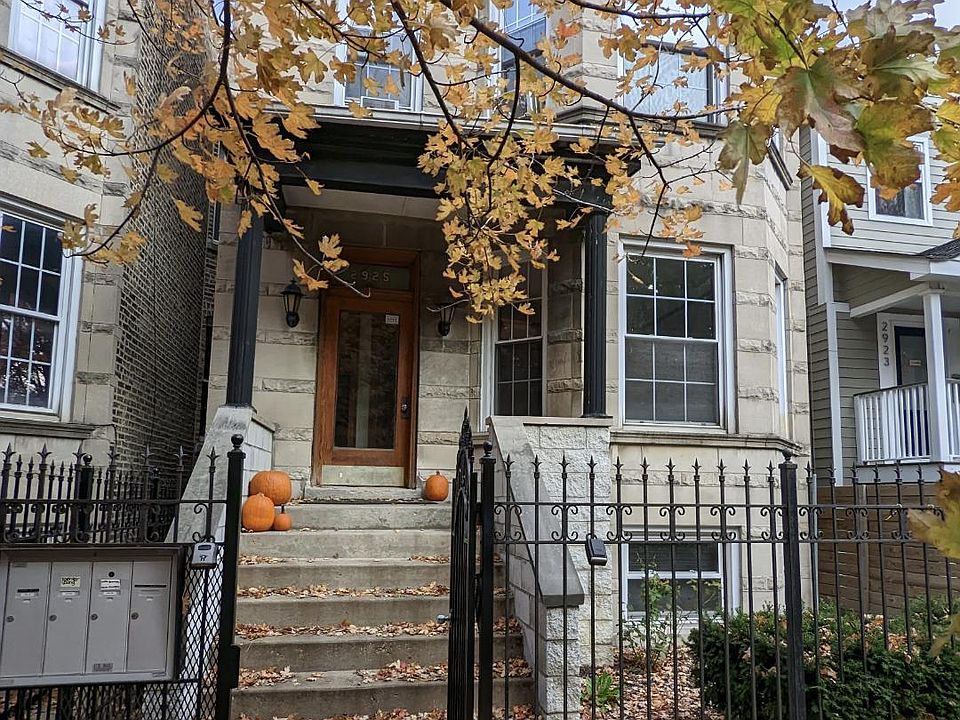 1st image of 2925 N Sacramento Ave #2