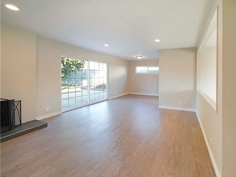 20723 Northampton St — Photo 3