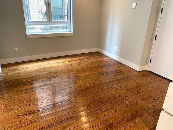 3rd image of 50 E 21st St #2R