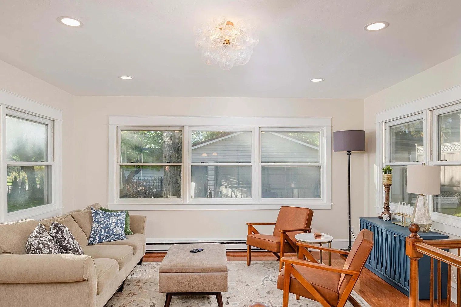5 bed, 3.0 bath, 2992 sqft, $5,157 — Photo 3