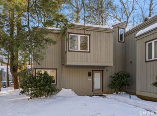 6 Lyle Ct UNIT E, Farmington, CT 06032