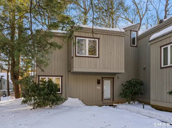 6 Lyle Court #E, Farmington, CT 06032