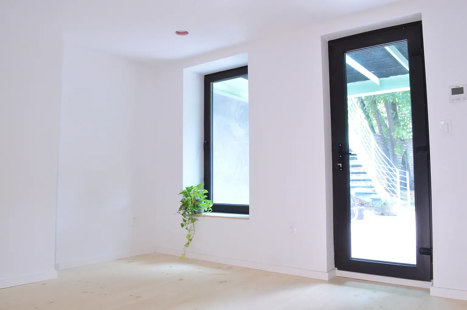 124 Ryerson Street — Photo 3