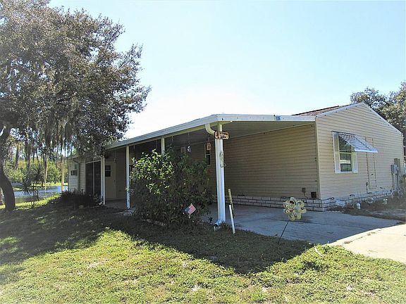 3rd image of 106 Oakridge Dr