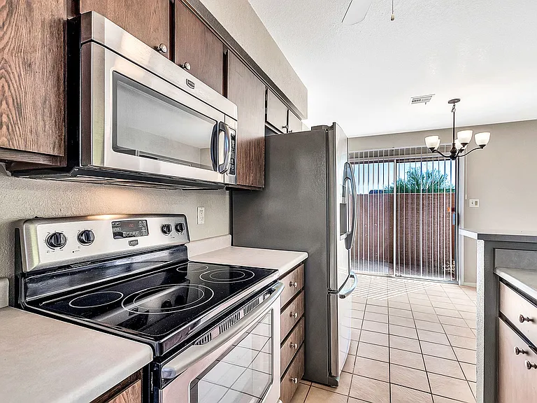 20250 N 6th Dr #1 — Photo 15