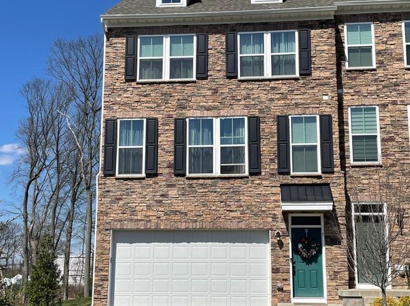7 Force Dr, Budd Lake, NJ 07828